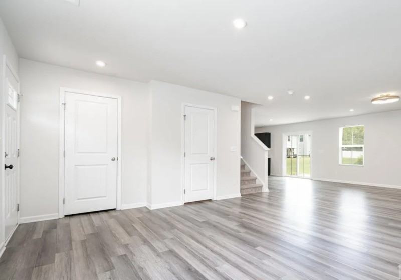 1925 Pin Hook Rd - Photo 5 of 25