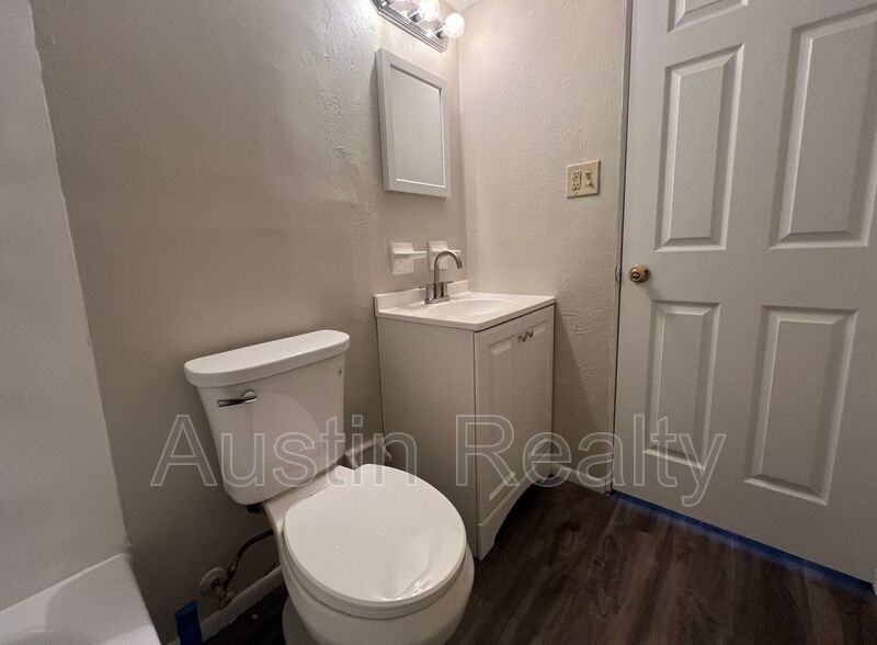 3706 Greenwood Boulevard #18 - Photo 7 of 8