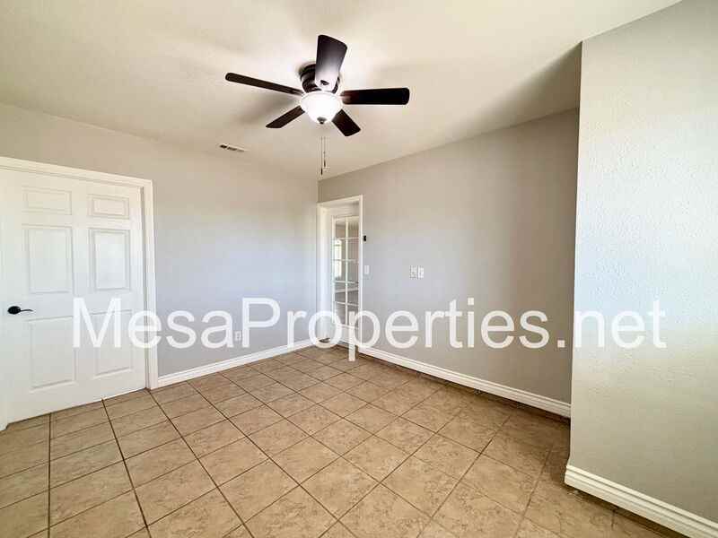 10795 Merino Avenue - Photo 4 of 15