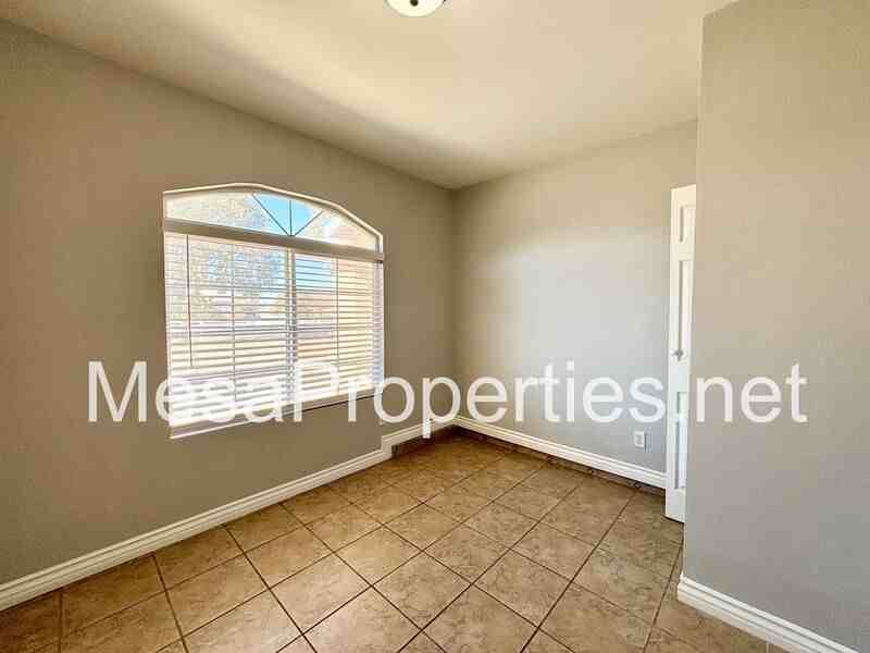 10795 Merino Avenue - Photo 5 of 15