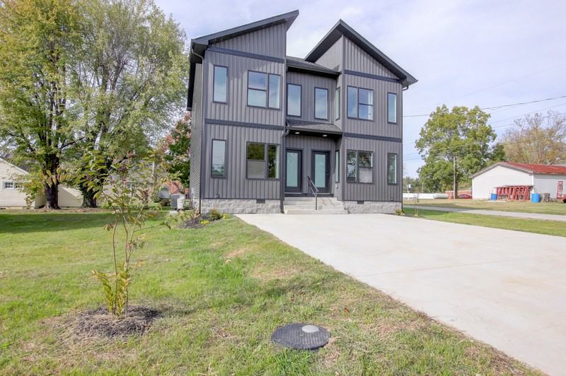 230 Third St #230 - Photo 3 of 42