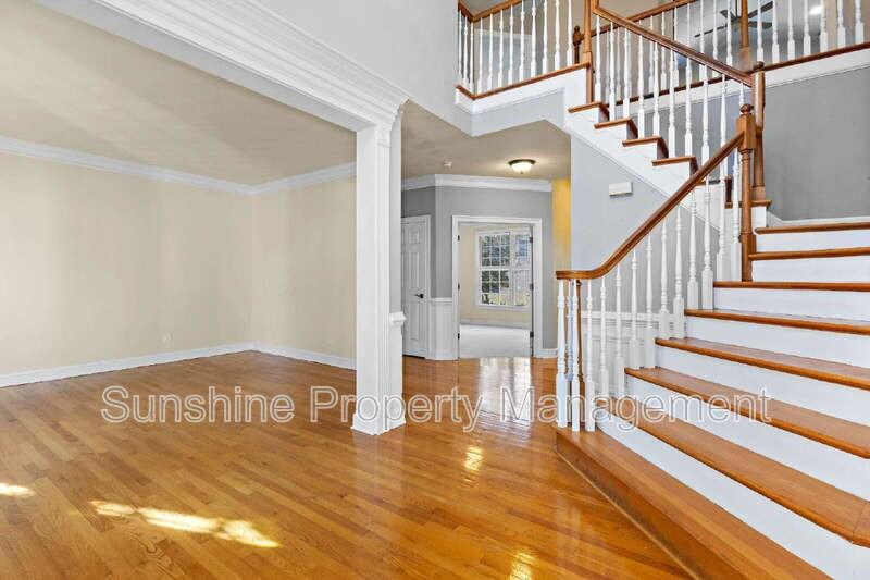 108 Patricks Court - Photo 2 of 14