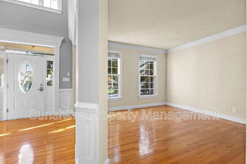 108 Patricks Court - Photo 3 of 14