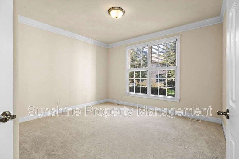 108 Patricks Court - Photo 4 of 14