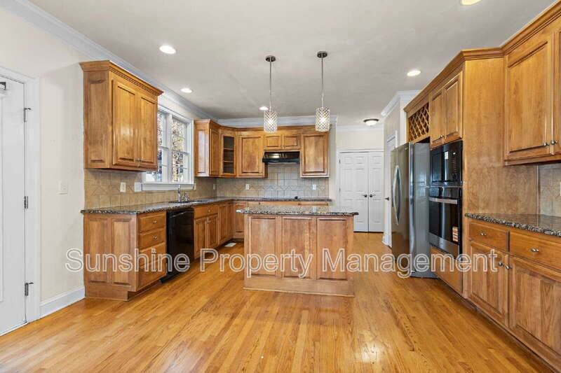 108 Patricks Court - Photo 6 of 14