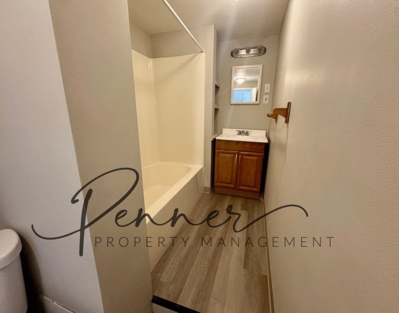 6312 Raytown Rd - Photo 6 of 11