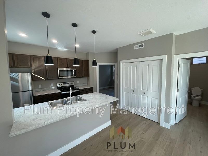 1720 South 14th Street West #101 - Photo 6 of 9