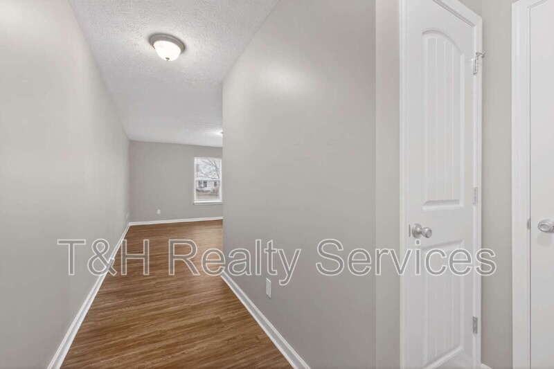 8409 Bolero Way - Photo 5 of 34