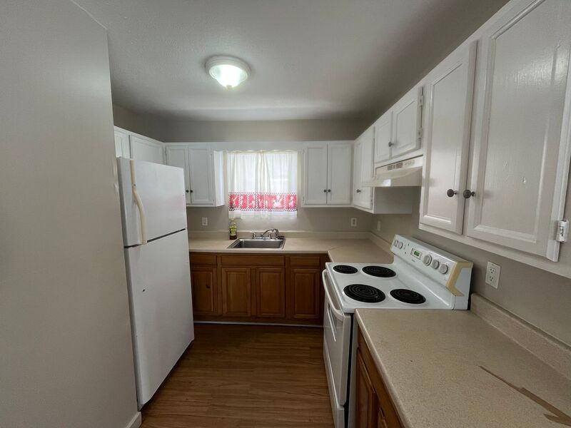 107 Peck Street - Photo 2 of 9