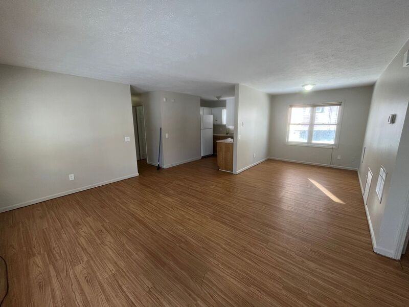 107 Peck Street - Photo 4 of 9