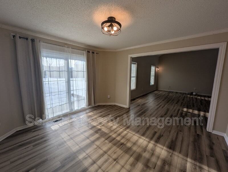 11403 Ballycastle Place - Photo 5 of 23