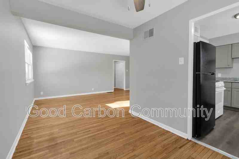 Delsan Court #42 - Photo 6 of 17