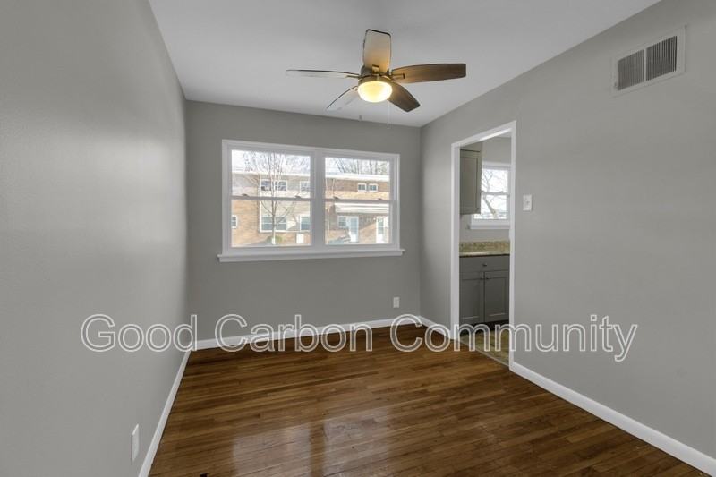 Delsan Court #106 - Photo 4 of 11