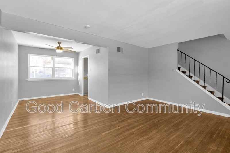 Delsan Court #36 - Photo 6 of 16