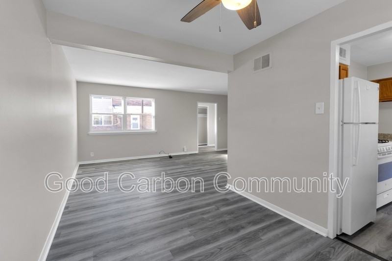 Delsan Court #111 - Photo 5 of 18