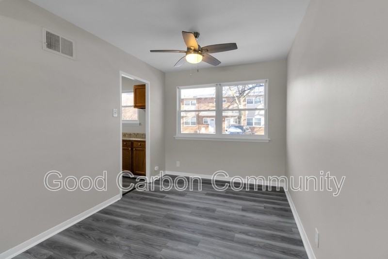 Delsan Court #111 - Photo 6 of 18