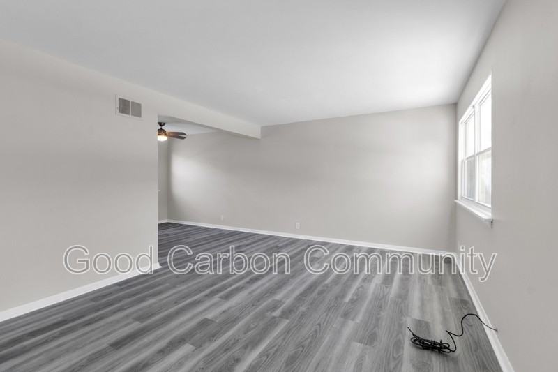 Delsan Ct #111 - Photo 3 of 18