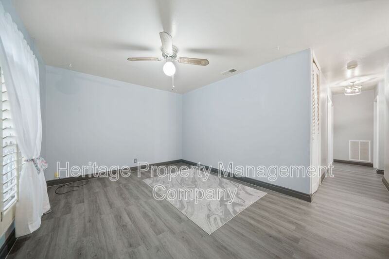 6022 Castle Vw - Photo 5 of 25