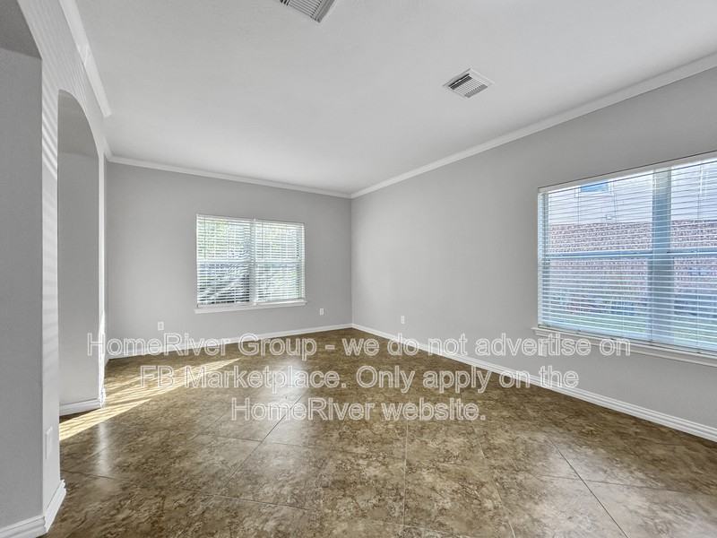 4534 Knights Ct - Photo 3 of 25