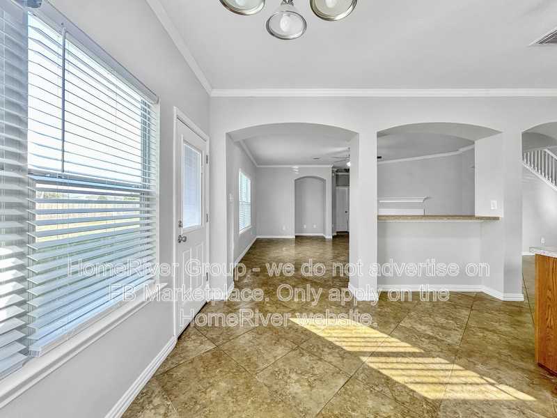 4534 Knights Ct - Photo 4 of 25