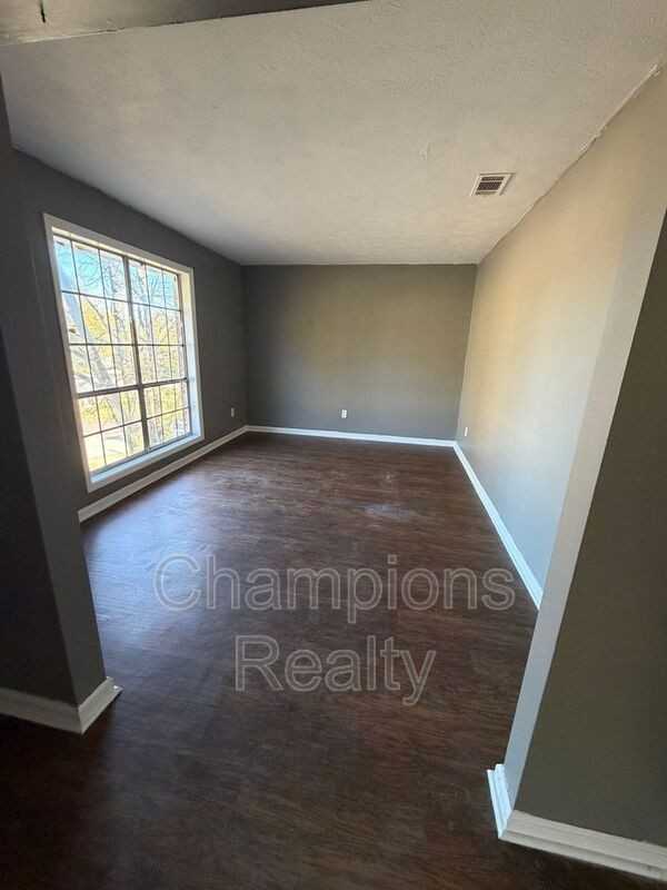 11 Clausen Drive - Photo 3 of 10