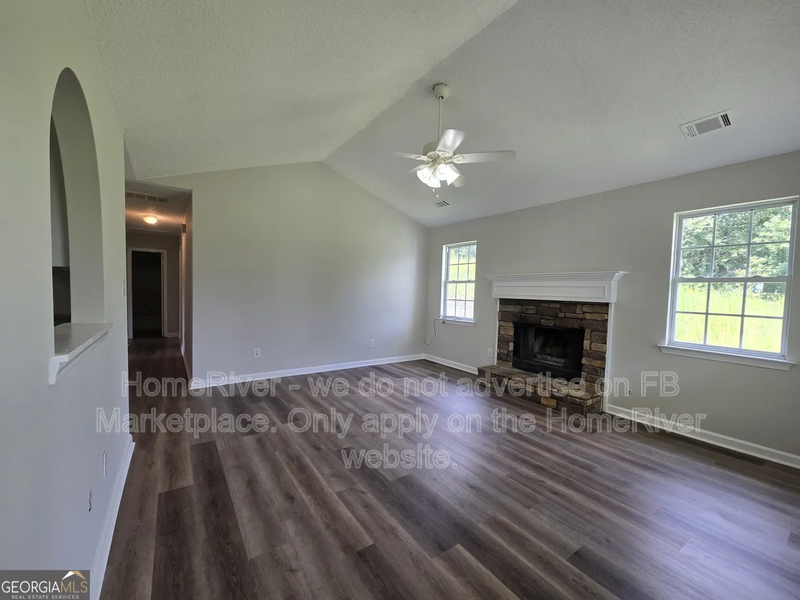 217 Crystal Court - Photo 6 of 29