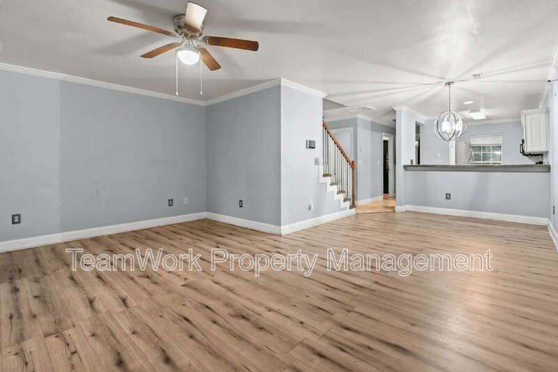 5914 Tampa Street - Photo 4 of 27