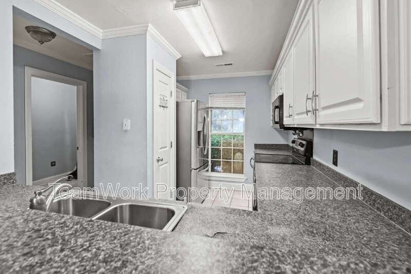 5914 Tampa Street - Photo 7 of 27