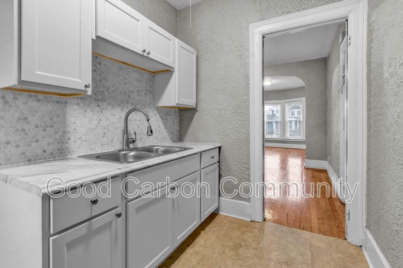 135 Elmwood Avenue #7 - Photo 3 of 5