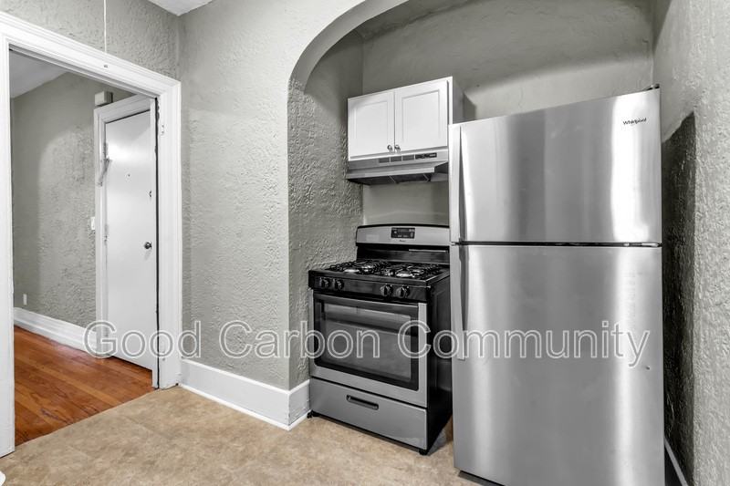 135 Elmwood Avenue #7 - Photo 4 of 5