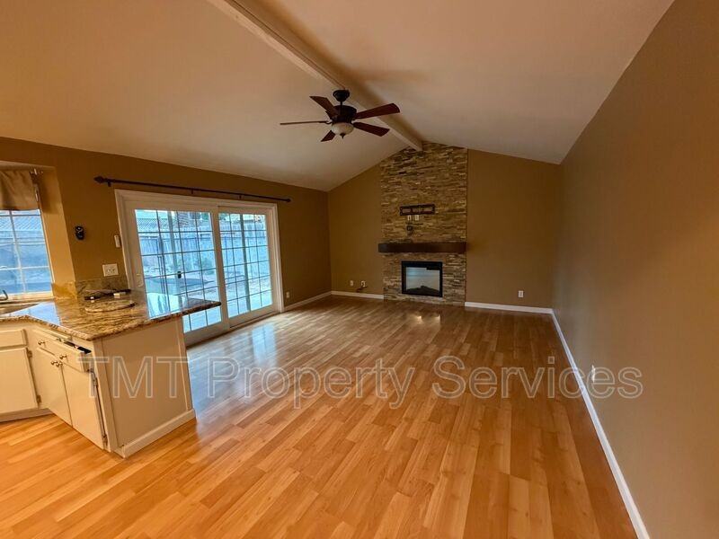 8704 Montiflora Ct - Photo 2 of 19