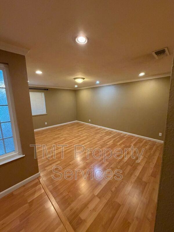 8704 Montiflora Ct - Photo 4 of 19