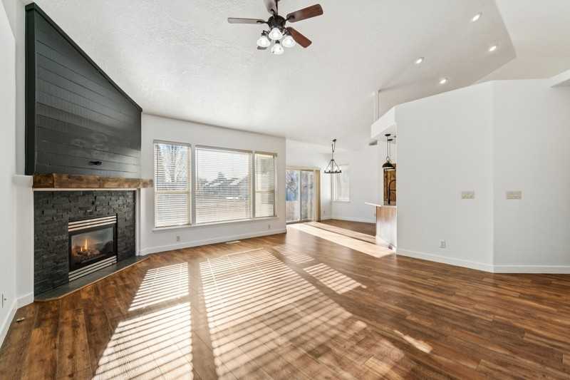 1661 West Puzzle Creek Drive - Photo 4 of 44