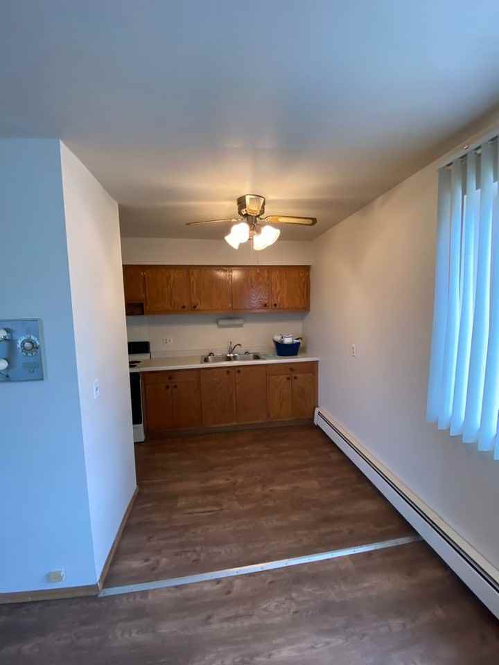 Fleur de Lis - Photo 4 of 6