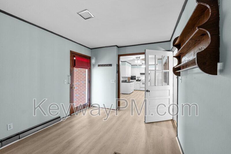 161 Hickory Drive - Photo 4 of 20