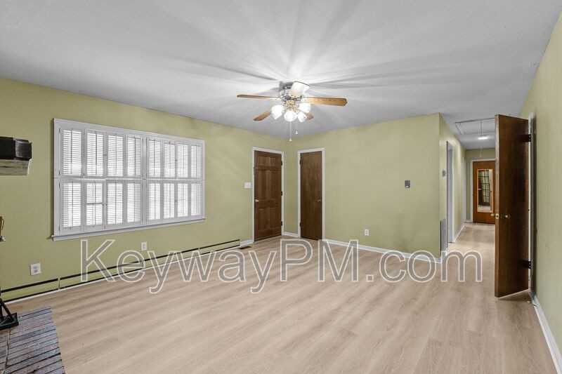 161 Hickory Drive - Photo 6 of 20