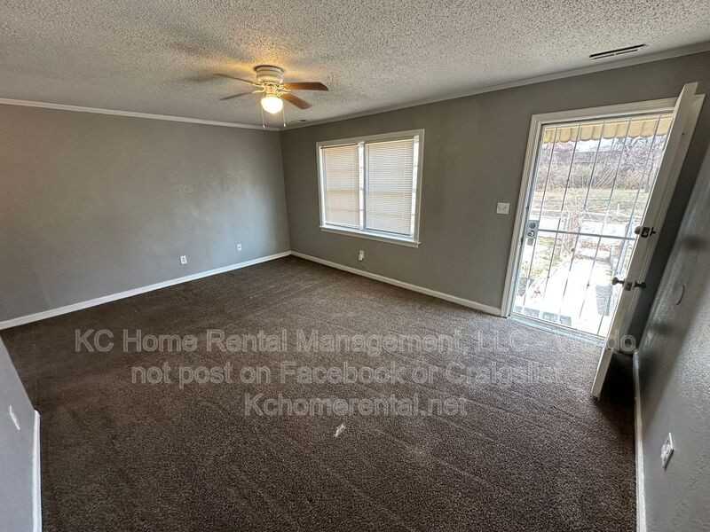 8044 Wabash Ave - Photo 7 of 34