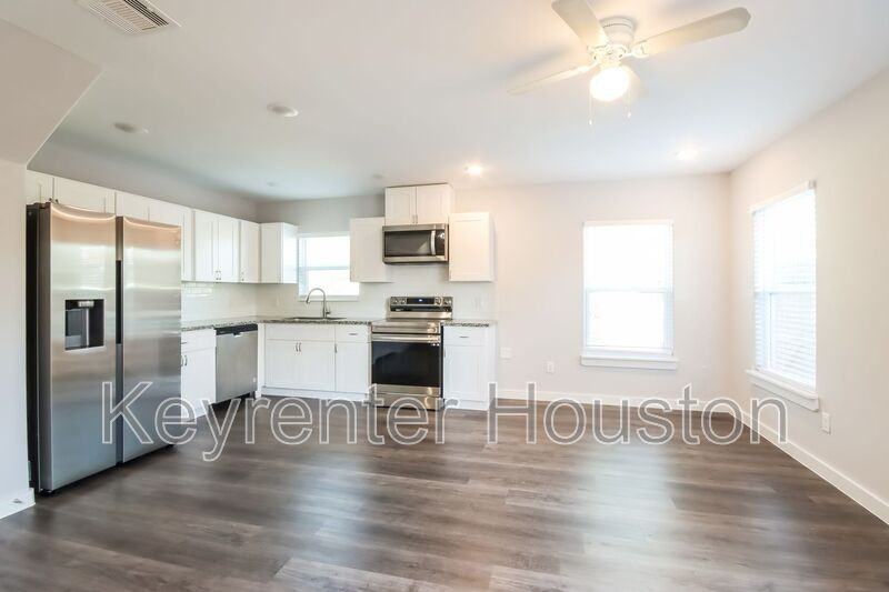 7934 Way Street #A - Photo 3 of 15