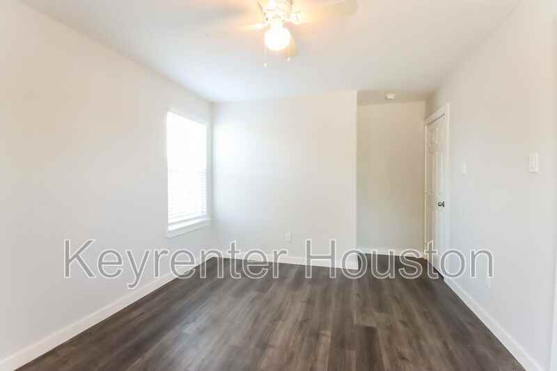 7934 Way Street #A - Photo 7 of 15