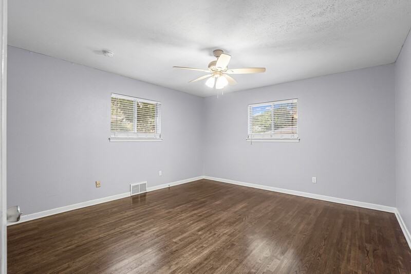 3521 Jeanette Drive - Photo 5 of 14