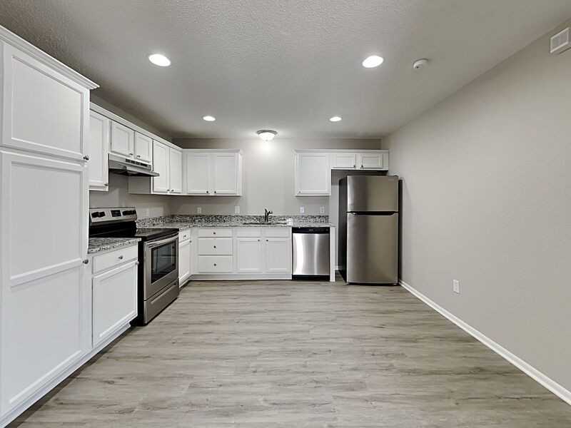 405 Woodbury Drive - Photo 3 of 16