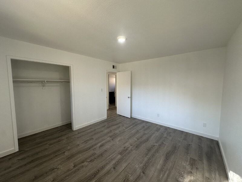 2725 South Rural Road #12 - Photo 6 of 9