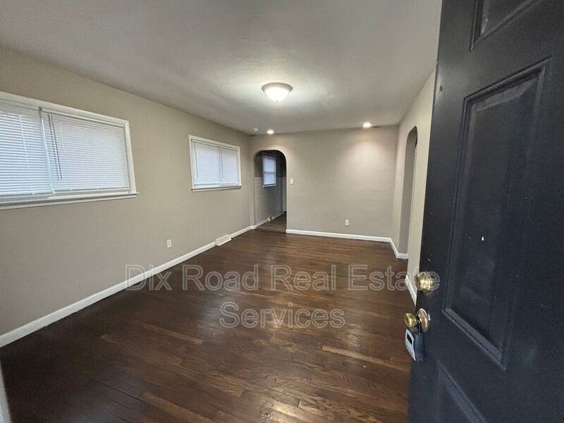 2237 Carolina Street - Photo 6 of 23