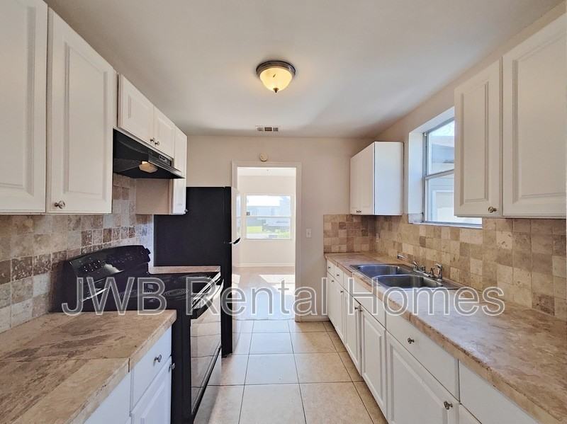 5149 Astral Street - Photo 3 of 8