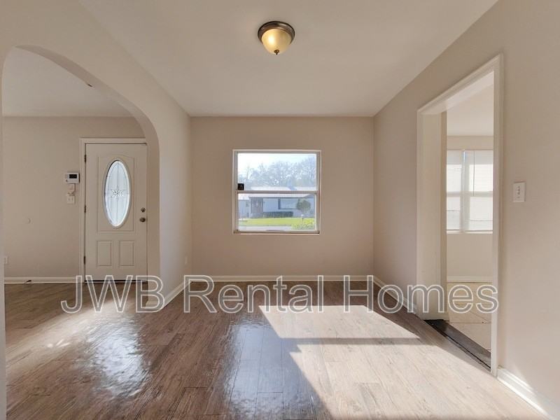 5149 Astral Street - Photo 4 of 8