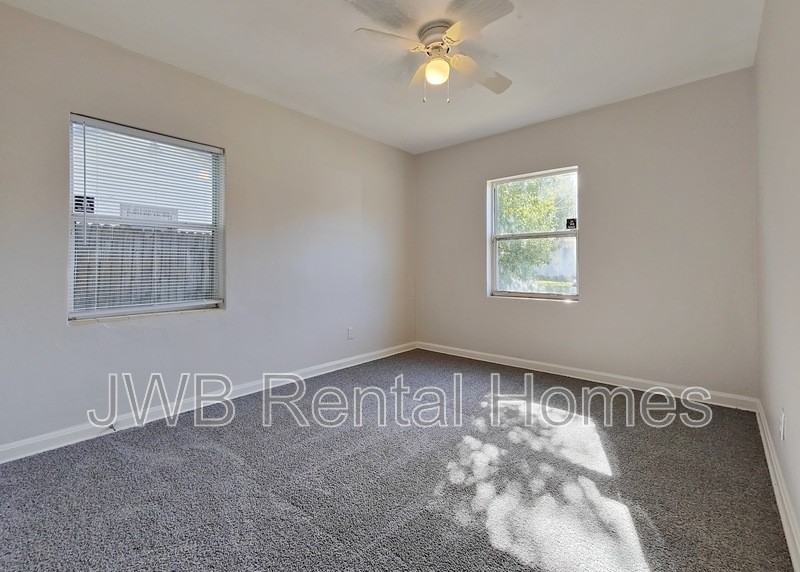 5149 Astral Street - Photo 6 of 8