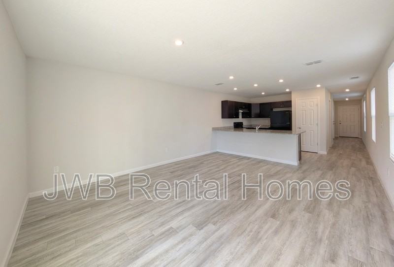 9859 Morgan Marsh Court - Photo 5 of 18