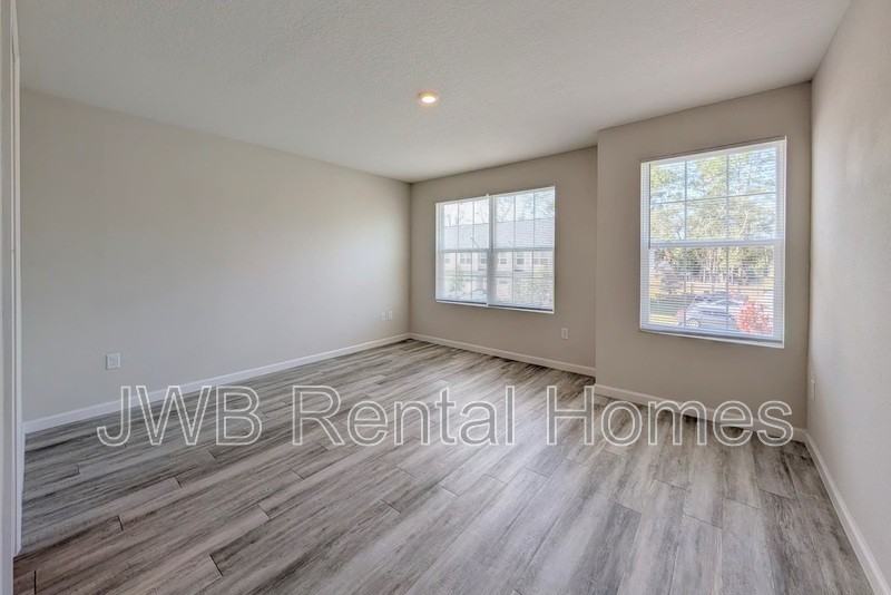 9859 Morgan Marsh Court - Photo 7 of 18