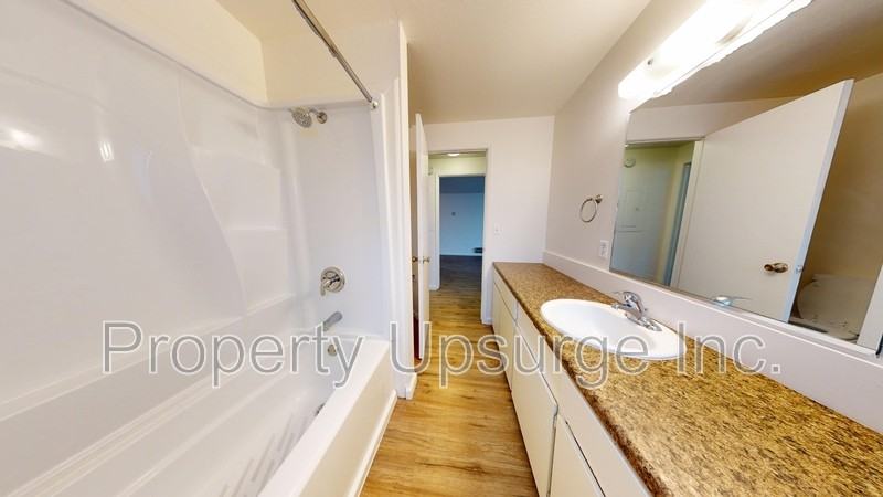 715 Kimball Rd #5 - Photo 5 of 12