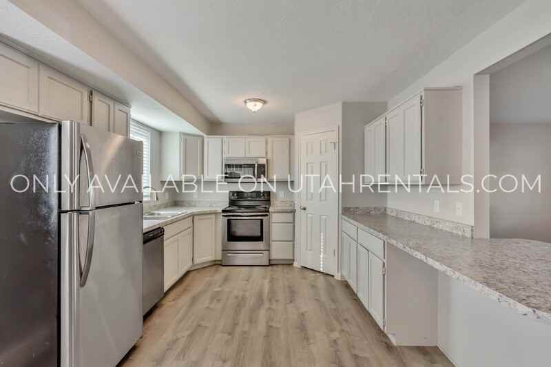 1737 Garden Dr - Photo 6 of 21